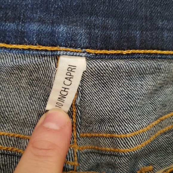 Rag & bone 10 inch Capri Cropped High Rise Jeans in Stanwix Dark Wash Sz 30 - Picture 6 of 9